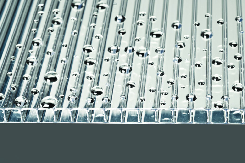 Policarbonato celular NO-DROP para condiciones de humedad ​